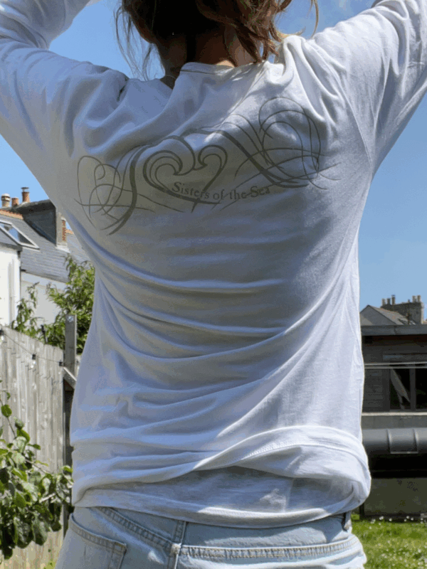 The Throw-on Long Sleeve - Image 13