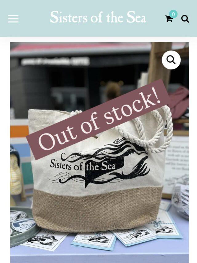 Sorry guys someone just snapped up the last cream beach bag! 

Should I do more? 

🏖️ 🌊 💕 

#beachbag #sistersofthesea #gift #cornwall