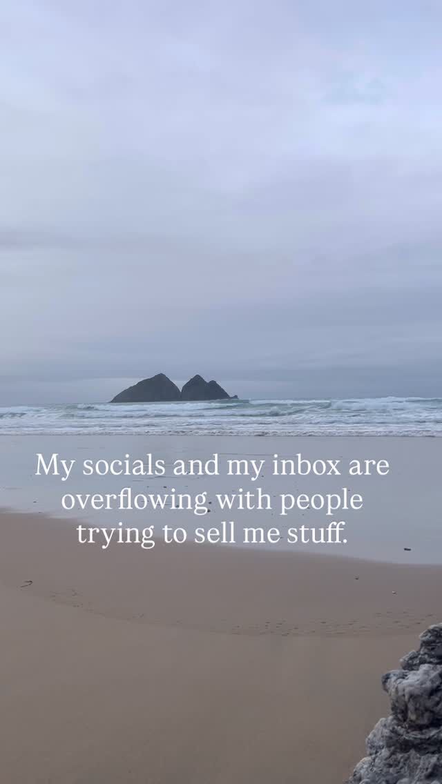 The constant demand for your attention and your money at this time of year is such a lot isn’t it?

I know this is odd coming from a business, (I guess that’s probably why I don’t make much money 😬) I totally get why others do it, and I am sure that’s how you should do it, but I’m just not going to yell and shout, it’s not me.

Take it easy chicas x

🌊 💕 

#sistersofthesea #christmas #peace